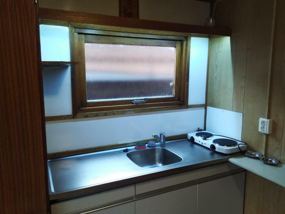 Two Rooms Rustic House - Self Check-In Bucarest Exterior foto